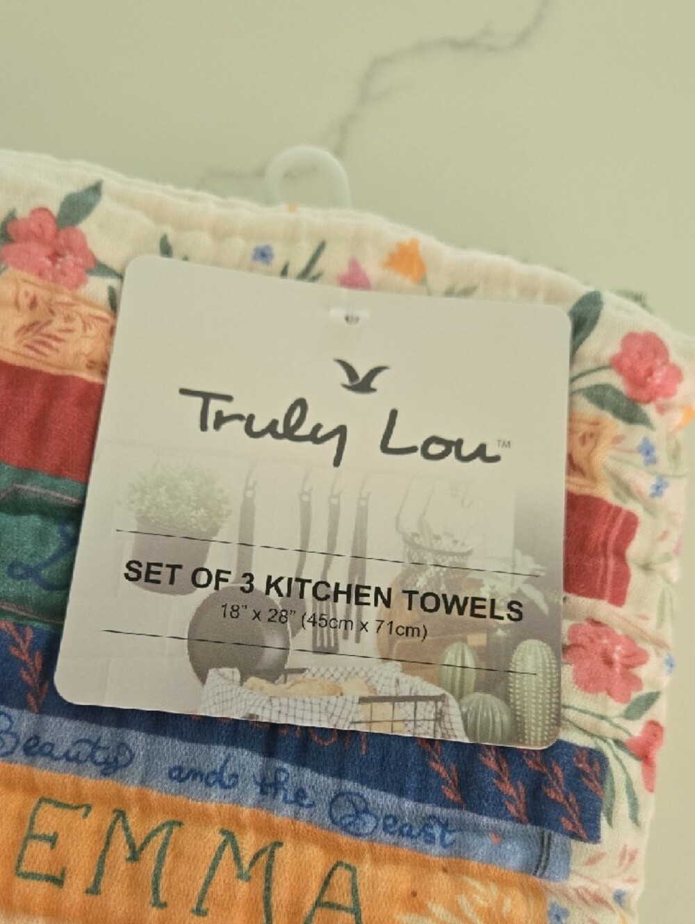 Truly Lou Book Lover Kitchen Towels Set of 3 New With Tags - Picture 7 of 7
